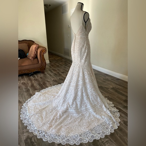 Geometric lace ivory or blush style 9SC878 dress size 8 - Picture 3 of 10